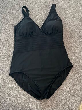 Aqua Green Black One-Piece Swimwear